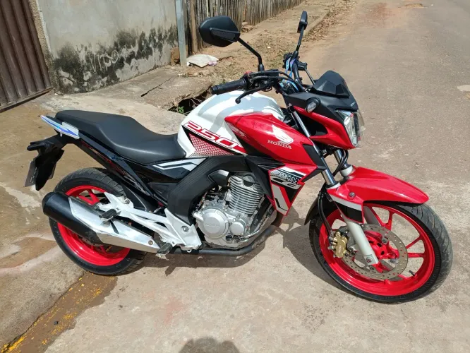 Honda CB Twister 250