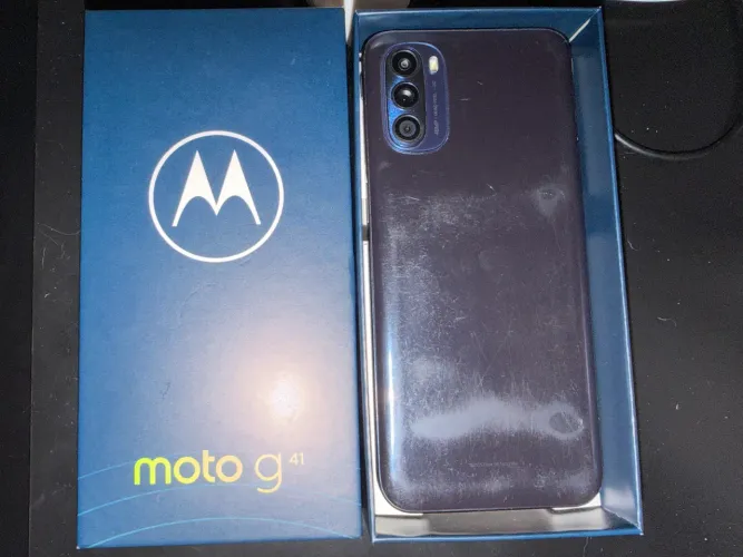 MOTO G41 com caixa