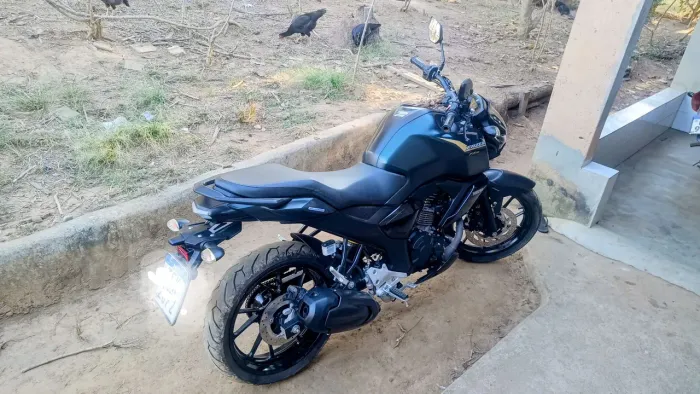 Vende-se FAZER Fz15 2025