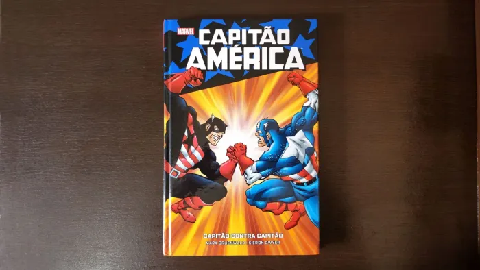 Capitão América - Capitão Contra Capitão - Marvel - HQ Panini