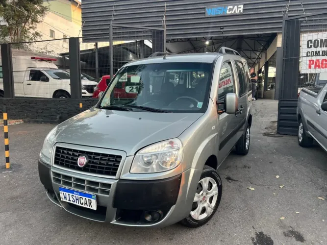 Fiat Doblo Essence 1.8 Flex 16V 5P 2015