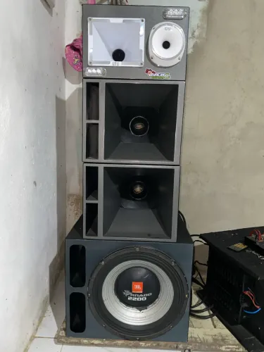 Vendo som completo só pega e toca