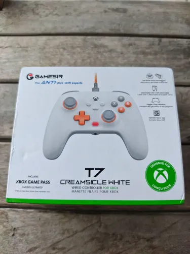 CONTROLE XBOX GAMESIR T7 ( LACRADO ) + 1 MES DE GAME PASS