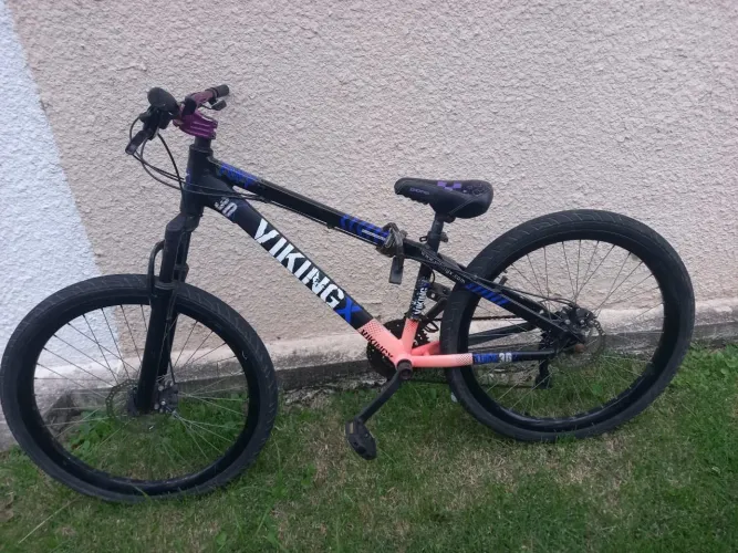 Bike viking aro 26 em ótimo estado de conservação com nota fiscal,valor 600 reais