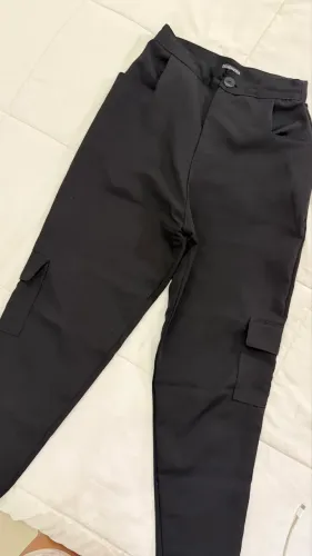 Calça Cargo Preta P | Semi Nova
