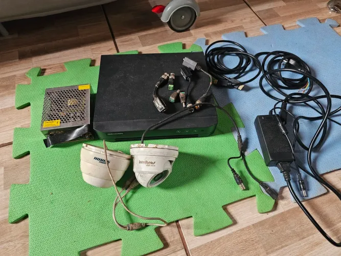 Dvr Hikvision, Fonte Chaveada, 2 Câmeras, Cabos conectores