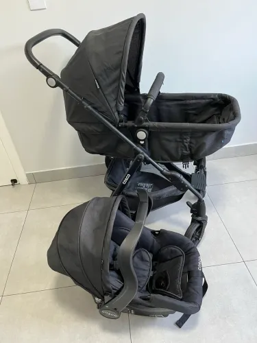Carrinho de bebê Cosco + Bebê Conforto + Cortesias