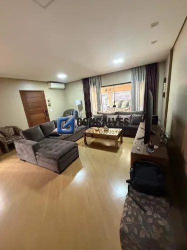 Sobrado residencial à venda em Rudge Ramos com 3 quartos e 3 vagas