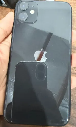 iPhone 11