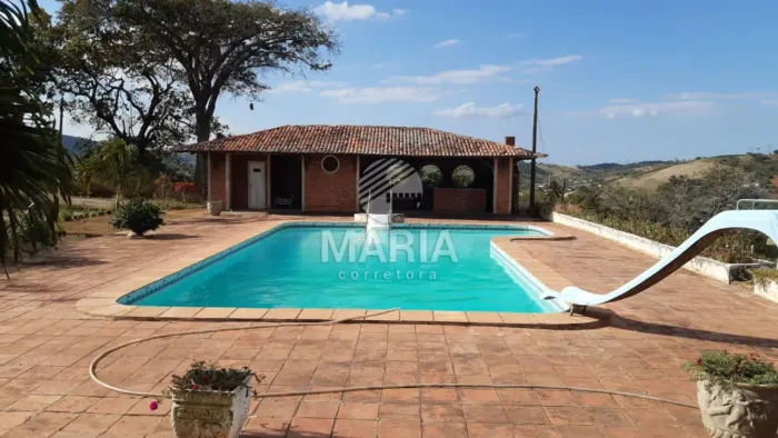 Fazenda com 21 Hectares ás margens da PE 050 em Glória do Goitá/PE!