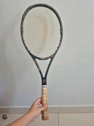 Raquete de tênis wilson