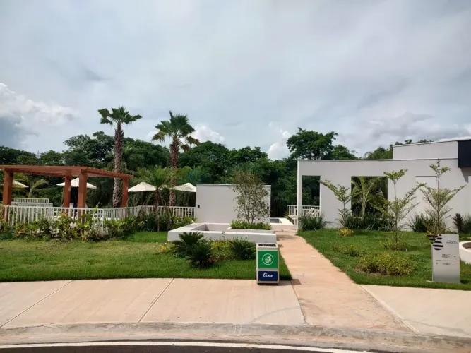ágio de um terreno de 251.82M², no condomínio fechado em Cuiabá, Village Bordeau