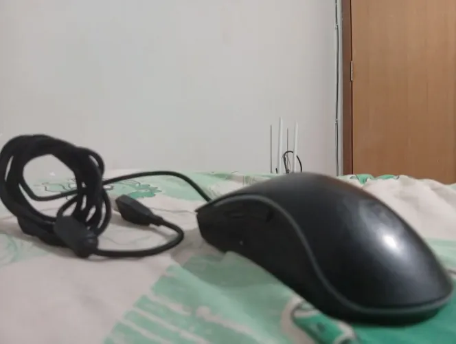 Mouse flakes power