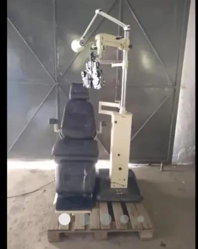 Coluna pantografica oftalmologica xenonio com refrator
