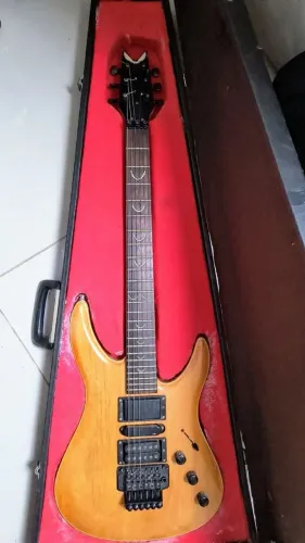 Guitarra Dean Korea Anos 90 - Floyd Rose - 24 Trastes - Case