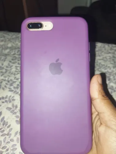 Vendo um iPhone 8 