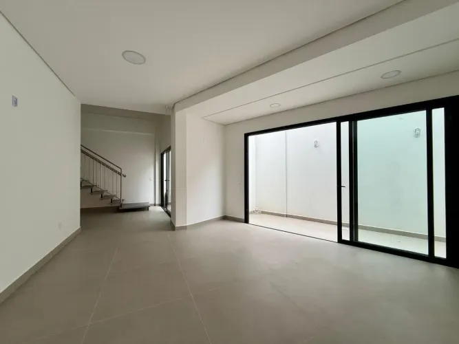 Loja comercial para alugar em Coqueiros, Florianópolis.