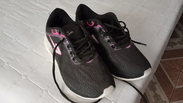 Vendo tênis feminino