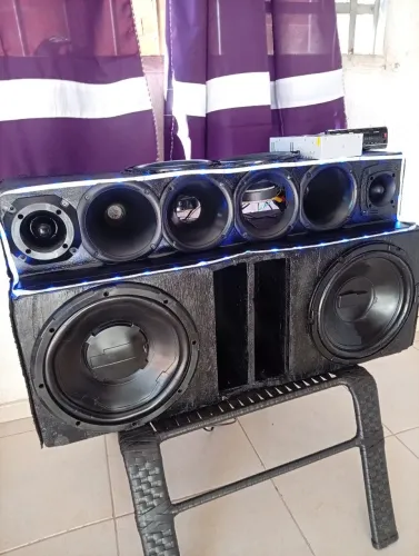 Vendo som automotivo borda seca