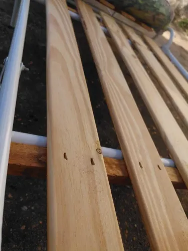 Cama Dobrável Portátil com Colchonete - Pouco Uso