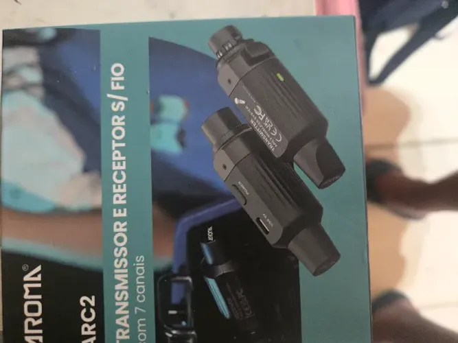 Conversor Microfone Receptor Transmissor Dinâmico Aroma ARC 2 Cor Preto