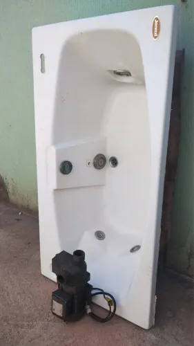 Banheira de hidromassagem 