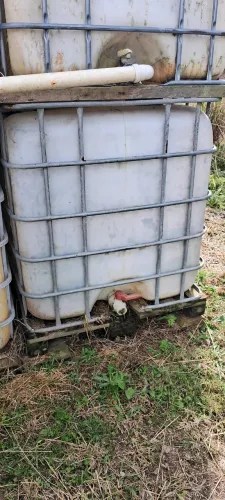 Caixa agua IBC 1000 litros