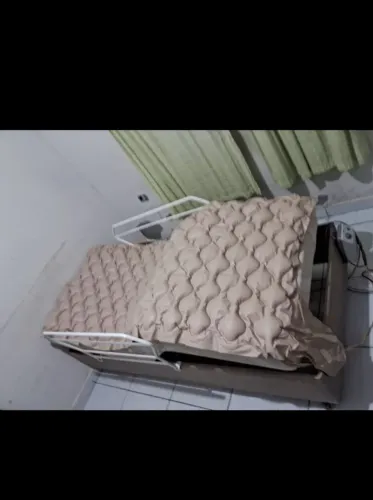 Cama Motorizada Pilati Centauro 0,90x2,00 com Colchão de Molas Ensacadas