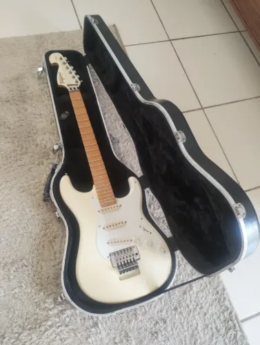 Guitarra Tagima A2