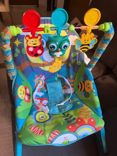 Cadeirinha de descanso para bebê