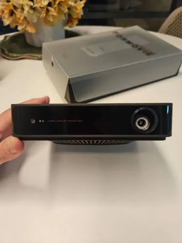 Projetor Laser Formovie S5 Full HD 1080p 1100 ANSI ? Estado de Zero