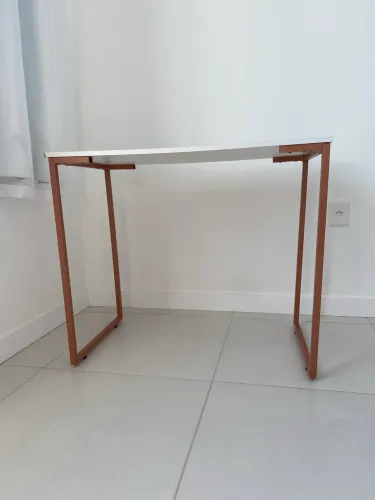 Escrivaninha office compacta