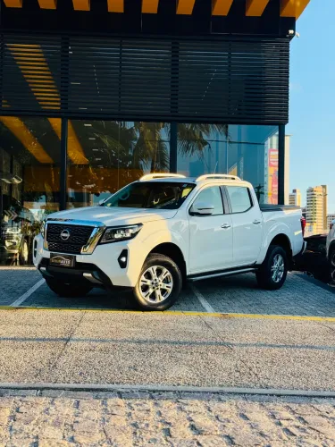Nissan Frontier XE CD 4X4 2.3 Bi-TB Diesel Aut. 2025