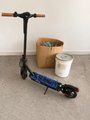 Patinete Elétrico Urban X 8,5? 350W - Preto