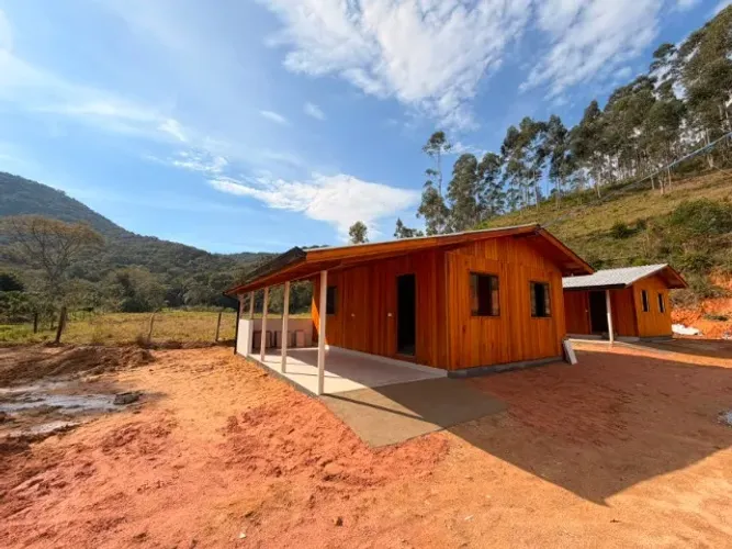 CASA 2 QUARTOS ALUGUEL MENSAL FAZENDINHA BIGUACU