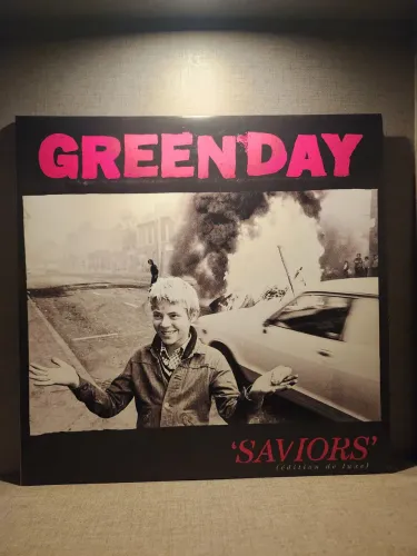 Green Day Saviors ( Deluxe Edition) Disco de Vinil 