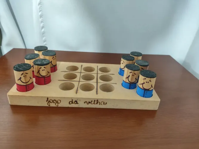 Brinquedo jogo da velha de mandeira educativo