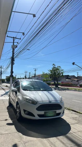 Ford Fiesta 1.6 16V Flex Mec. 5P 2016