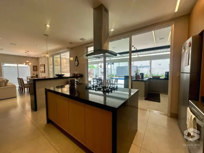 Sobrado com 4 quartos à venda, 315 m² por R$ 5.500.000 - Jardim do Golfe - São José dos Ca