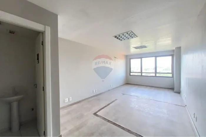 Sala Comercial à venda, 1 banheiro, 29m², por R$ 165.000,00, Del Castilho, Rio de Janeiro,