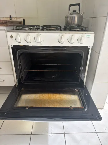 Vendo fogão 5 bocas branco 