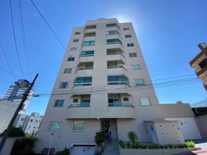 Apartamento semimobiliado para locação - 85m² - 2 quartos - Presidente Médici - Chapecó-SC