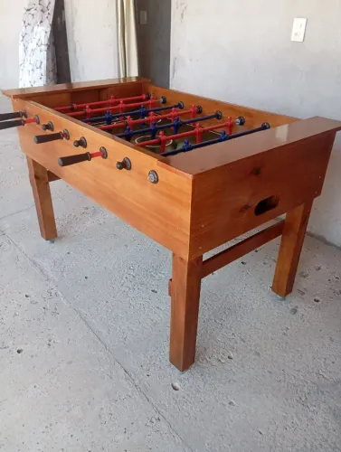 MESA DE TOTÓ NOVA, MADEIRA PINHO REFORÇADA, ACABAMENTO PREMIUM.