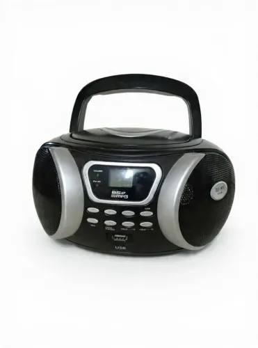 Rádio portatil AM/FM/CD Briatania - Conservado