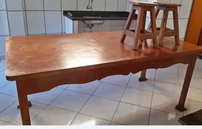 MESA DE MADEIRA - NÃO ENTREGO