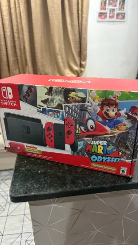 Nintendo switch (caixa vazia) mais acessórios 