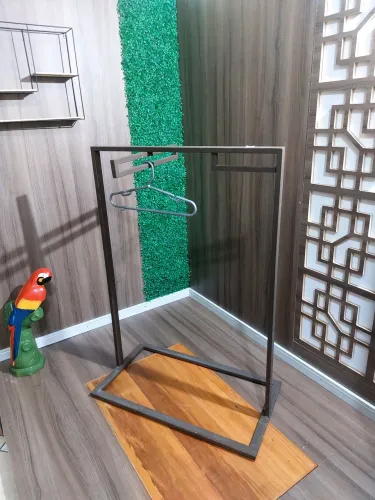 Móveis loja roupa