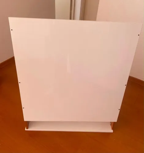 Lousa quadro. Branco com madeira.