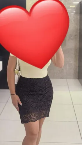 Saia preta estilo bordado