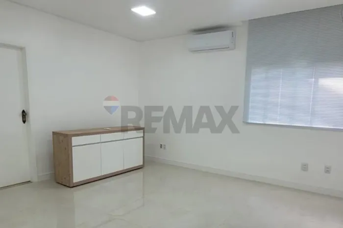 Sala Comercial 20 m² para Locação no Campolim